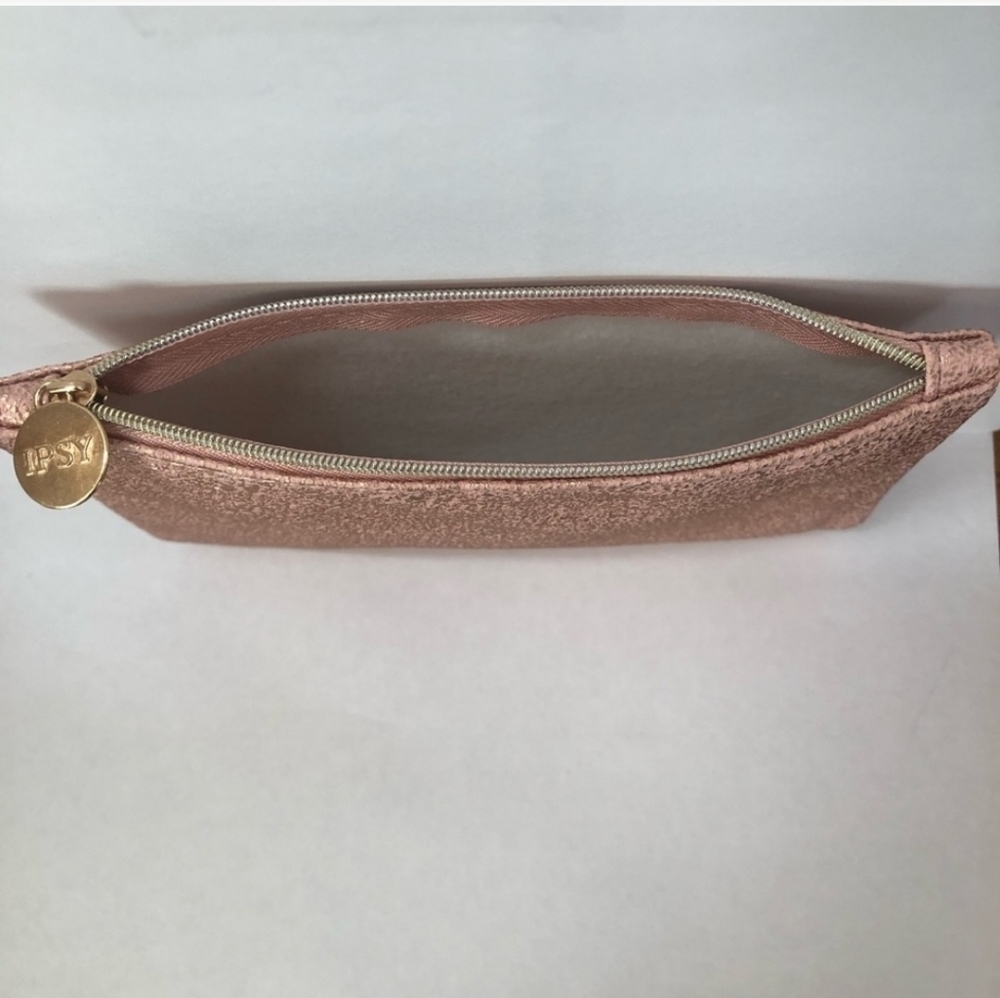Ipsy sparkle pebbled pink makeup pouch - Picture 2 of 2